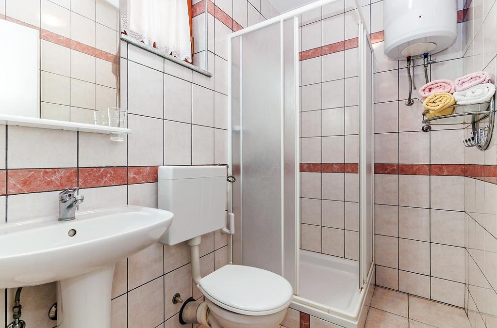Villa Mare Apartments Вир Экстерьер фото
